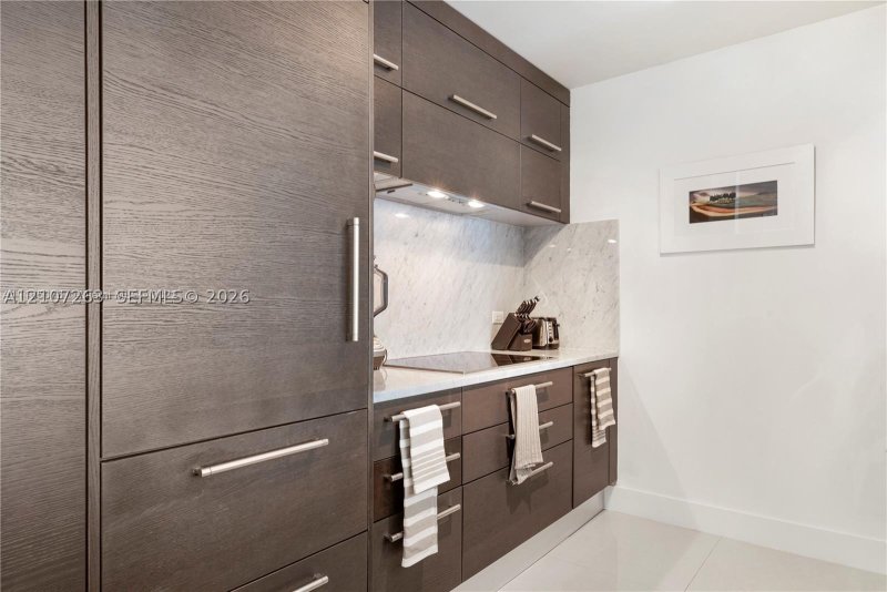 Comprar apartamento no 900 Biscayne 4010