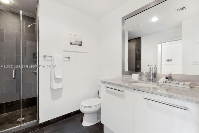 Comprar apartamento no 900 Biscayne 4010