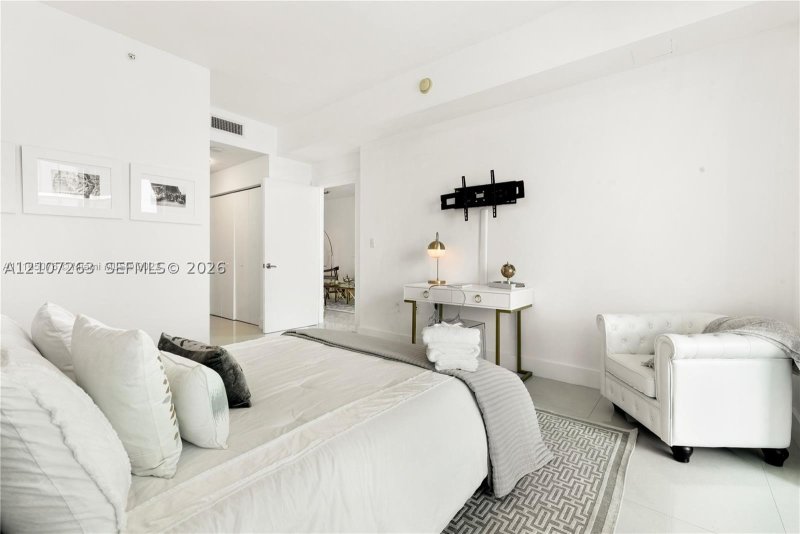 Comprar apartamento no 900 Biscayne 4010
