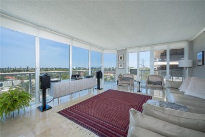 The Mirage Apt #6E