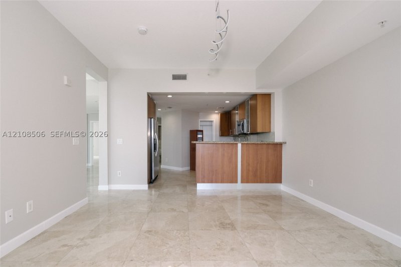 Aluguel de apartamento no Ocean Marine Yacht Club 401