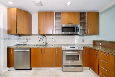 Aluguel de apartamento no Ocean Marine Yacht Club 401
