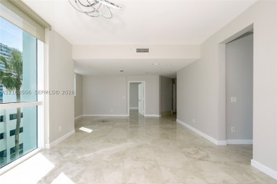 Aluguel de apartamento no Ocean Marine Yacht Club 401