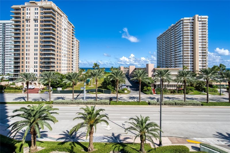 Aluguel de apartamento no Ocean Marine Yacht Club 401