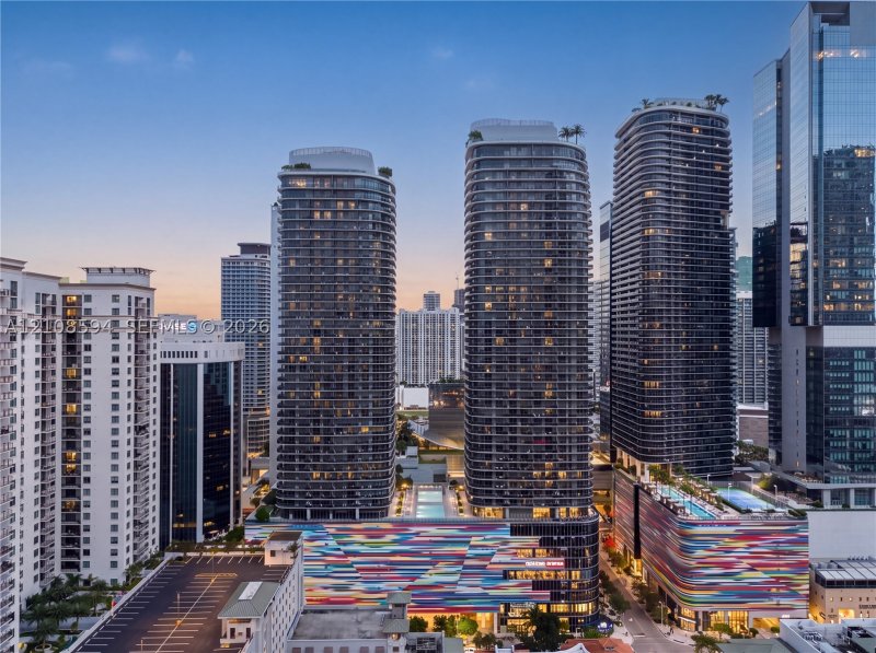 Comprar apartamento no Brickell Heights East 2206