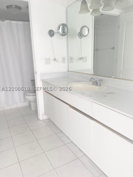 Apartment for rent at Sunset Harbour North 1210