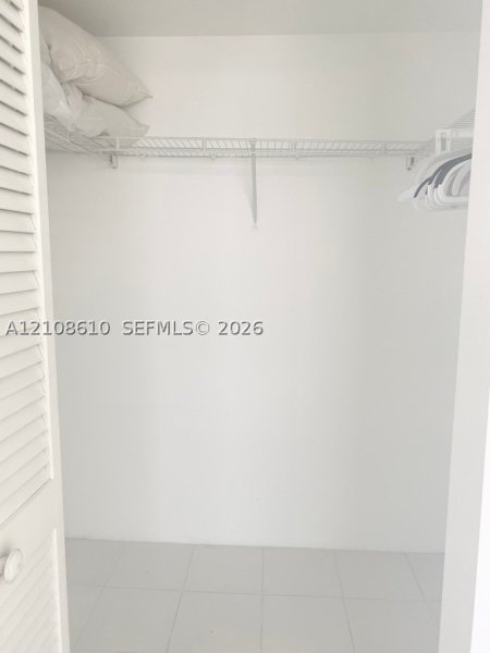 Apartment for rent at Sunset Harbour North 1210