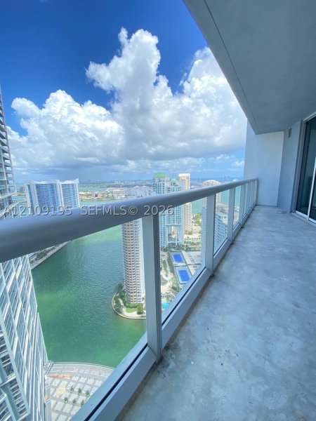 Apartment for rent at Icon Brickell Tower II 4408