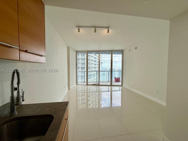 Apartment for rent at Icon Brickell Tower II 4408