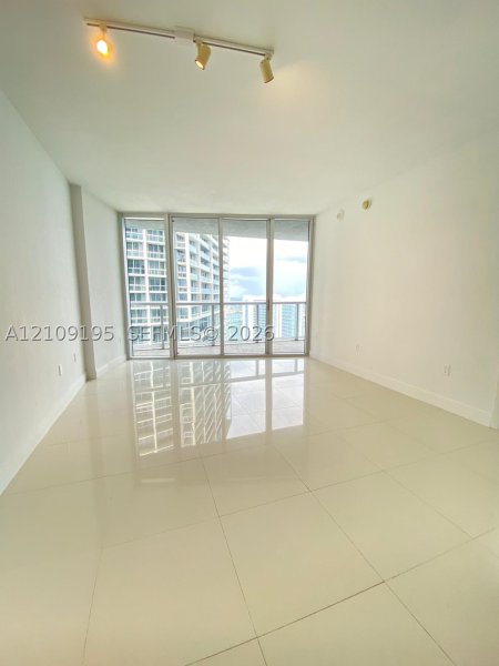 Apartment for rent at Icon Brickell Tower II 4408