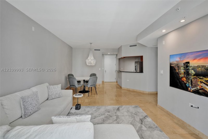 Aluguel de apartamento no Courts Brickell Key 808