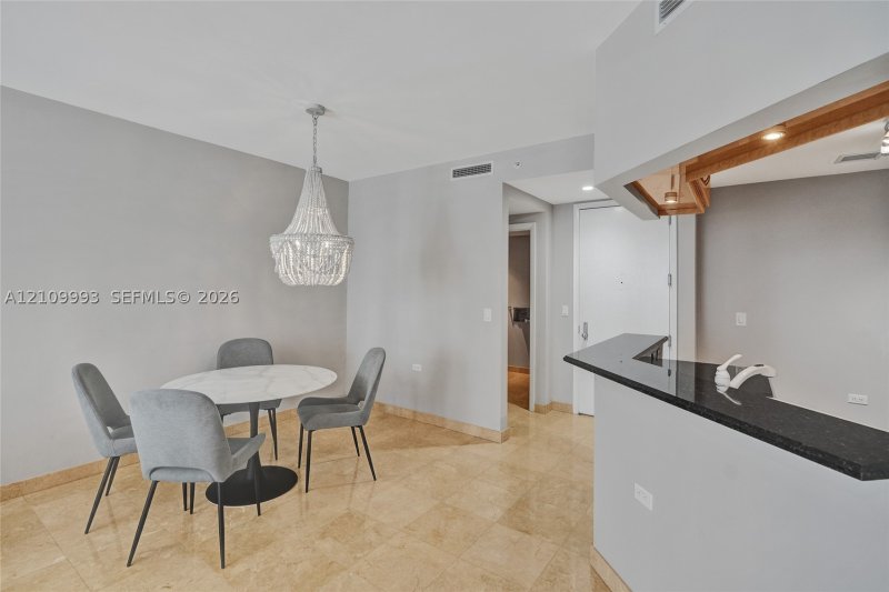 Aluguel de apartamento no Courts Brickell Key 808