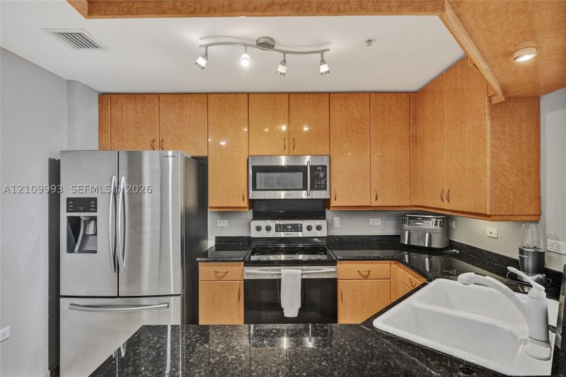 Aluguel de apartamento no Courts Brickell Key 808