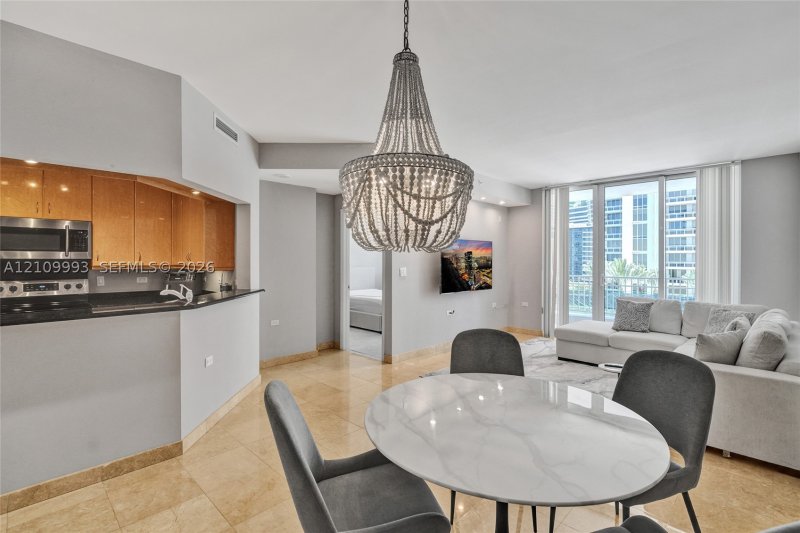 Aluguel de apartamento no Courts Brickell Key 808