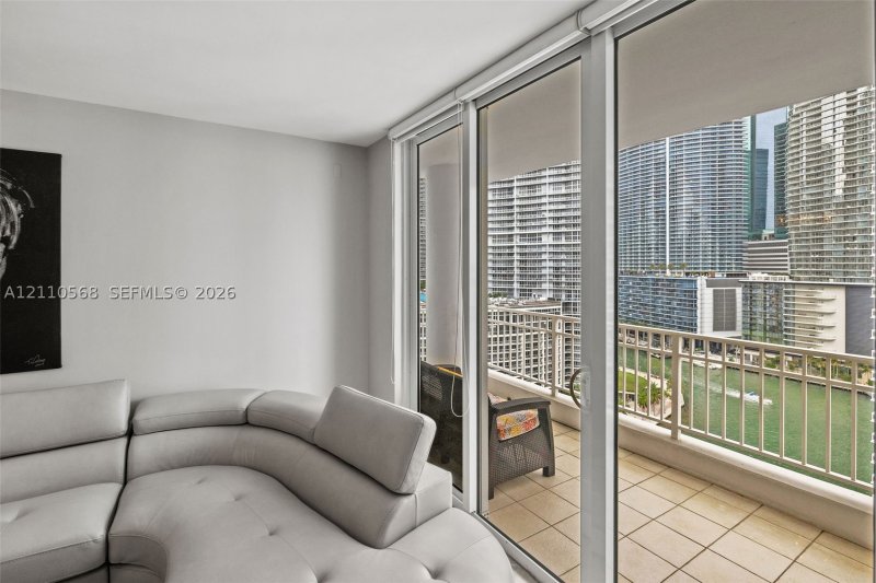 Comprar apartamento en Courts Brickell Key 2006