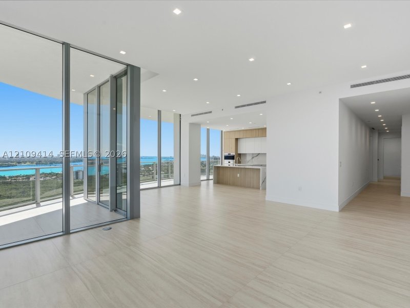Condo for sale at One Park Tower by Turnberry 3101