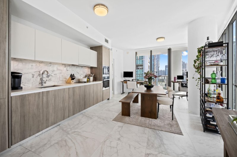 Comprar apartamento en Biscayne Beach 1909