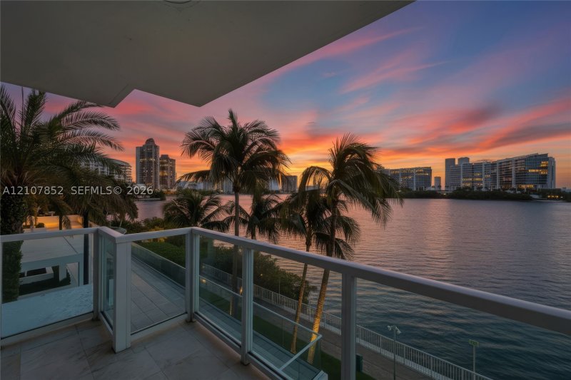 Comprar apartamento en Peninsula I 301