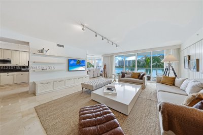 Comprar apartamento en Peninsula I 301