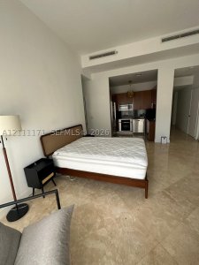 Comprar apartamento en Carbonell 501