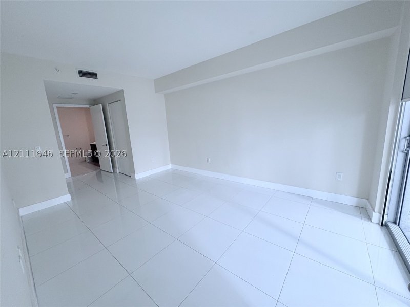 Aluguel de apartamento no 1100 Millecento 511