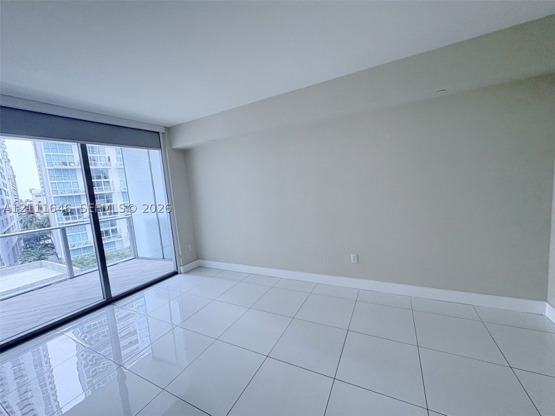Aluguel de apartamento no 1100 Millecento 511