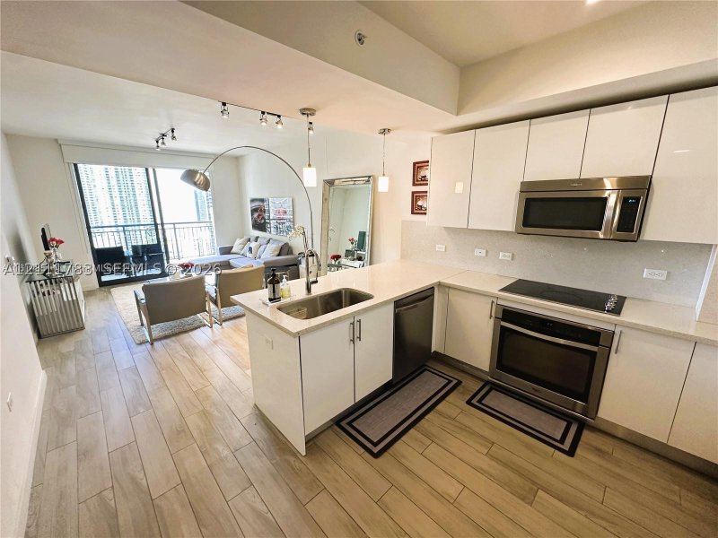 Property photo # 6