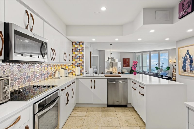 Condo for sale at The Mirage 4J