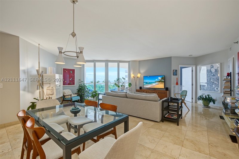 Condo for sale at The Mirage 4J