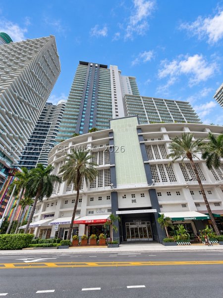 Condo for sale at Vue at Brickell 1104
