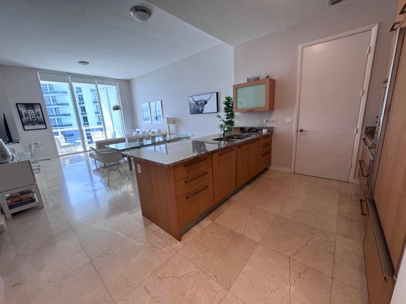 Apartment for rent at Trump Tower One 4002