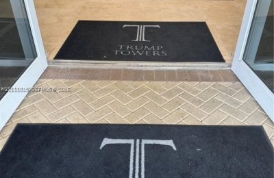 Comprar apartamento en Trump Tower Three 4102