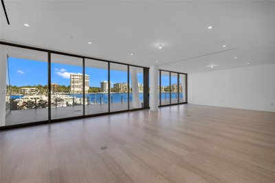 Comprar apartamento no Vita at Grove Isle S203
