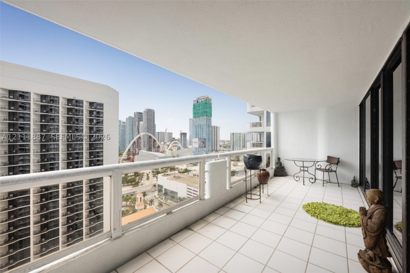 Comprar apartamento en The Grand A-3042