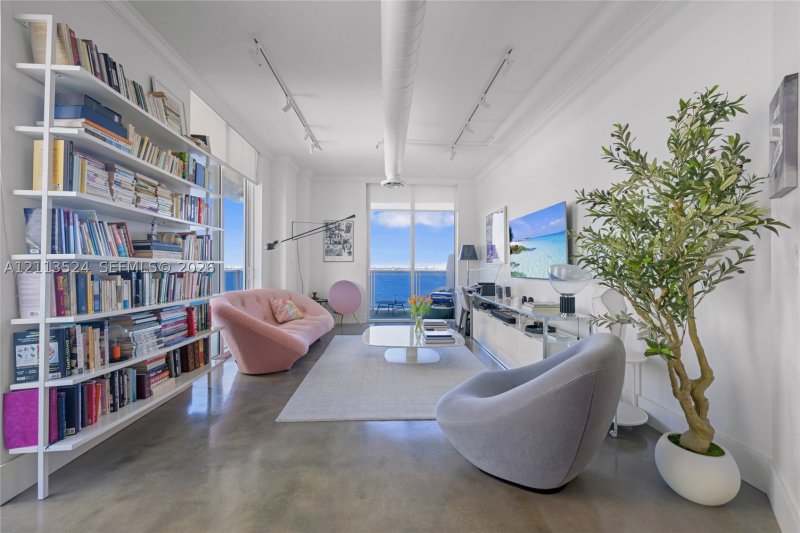 Condo for sale at Star Lofts on the Bay 803