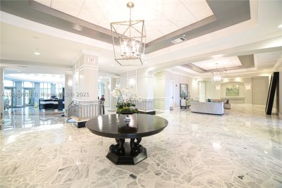 Aluguel de apartamento no The Wave Condo 1617 (AVAILA