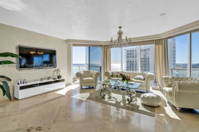 Alquiler de apartamento en La Perla 2508
