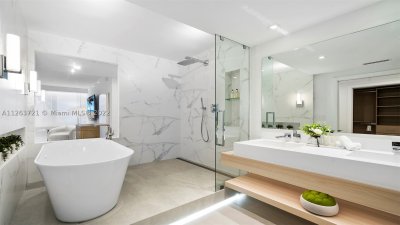 Alquiler de apartamento en Roney Palace 641