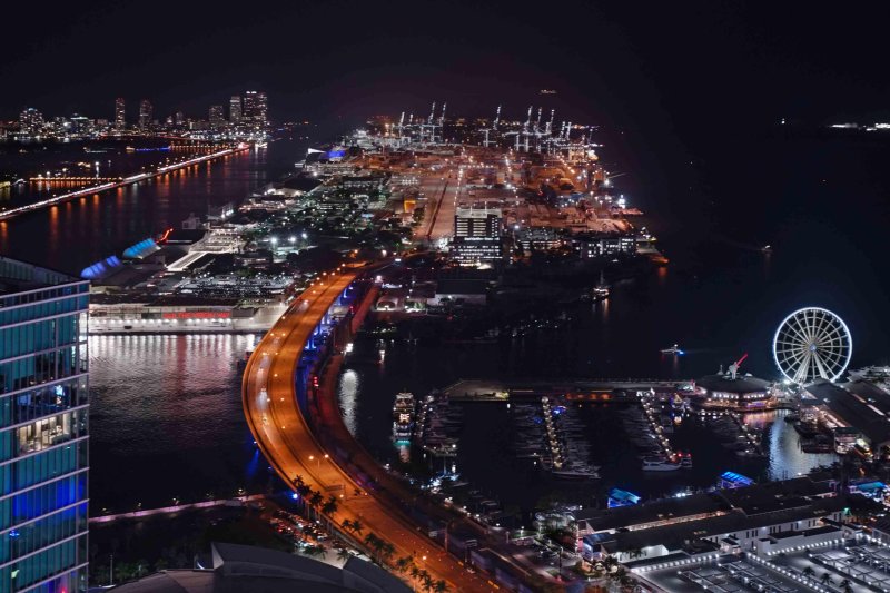Condo for sale at Paramount Miami WorldCenter 812
