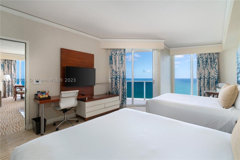Condo for sale at Trump International Sonesta Beach Resort 2009