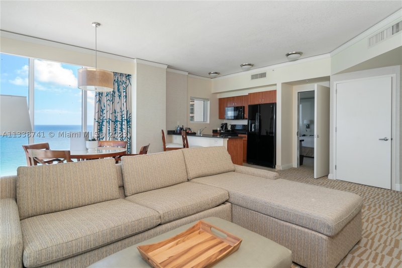 Condo for sale at Trump International Sonesta Beach Resort 2009