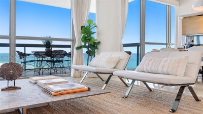 Aluguel de apartamento no Setai 3903