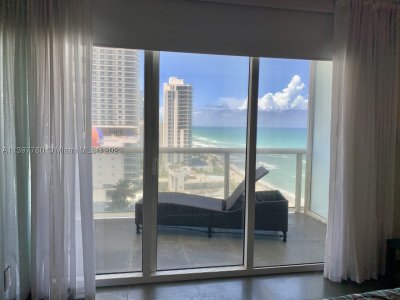 Aluguel de apartamento no Beach Club Two 1610