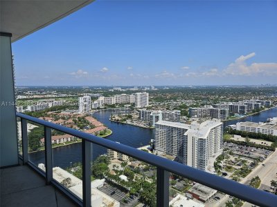 Comprar apartamento no Hyde Beach Resort Hollywood 3308