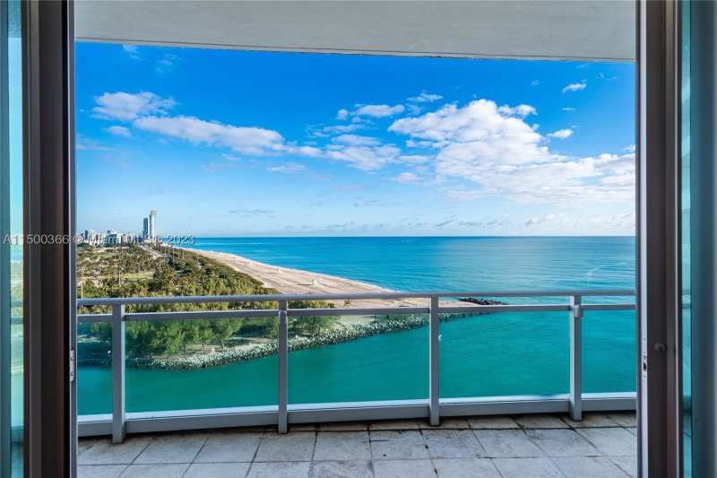 Alquiler de apartamento en Ritz Carlton One Bal Harbour 1216