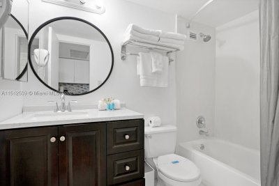 Comprar apartamento en Aventura Beach Club 1143