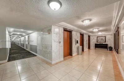 Comprar apartamento en Aventura Beach Club 1143
