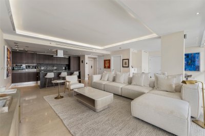 Alquiler de apartamento en Hilton Bentley 907