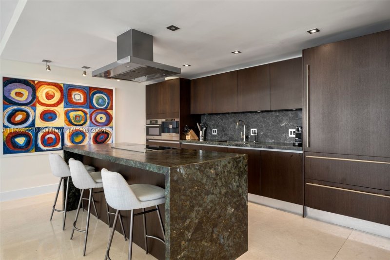 Alquiler de apartamento en Hilton Bentley 907