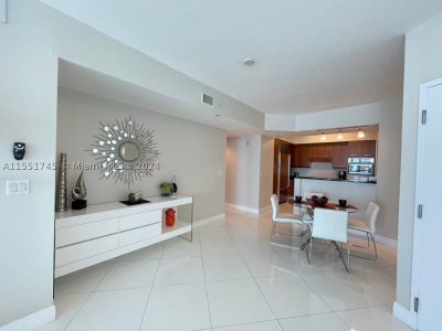 Aluguel de apartamento no Ocean Palms 2003